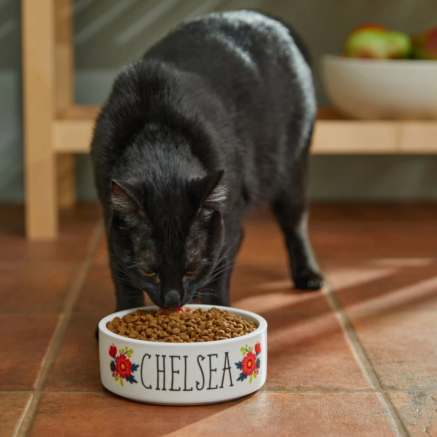 Frisco Flower Ceramic Personalized Dog Bowl 4 Frisco Flower Ceramic Personalized Dog Bowl - Image 4